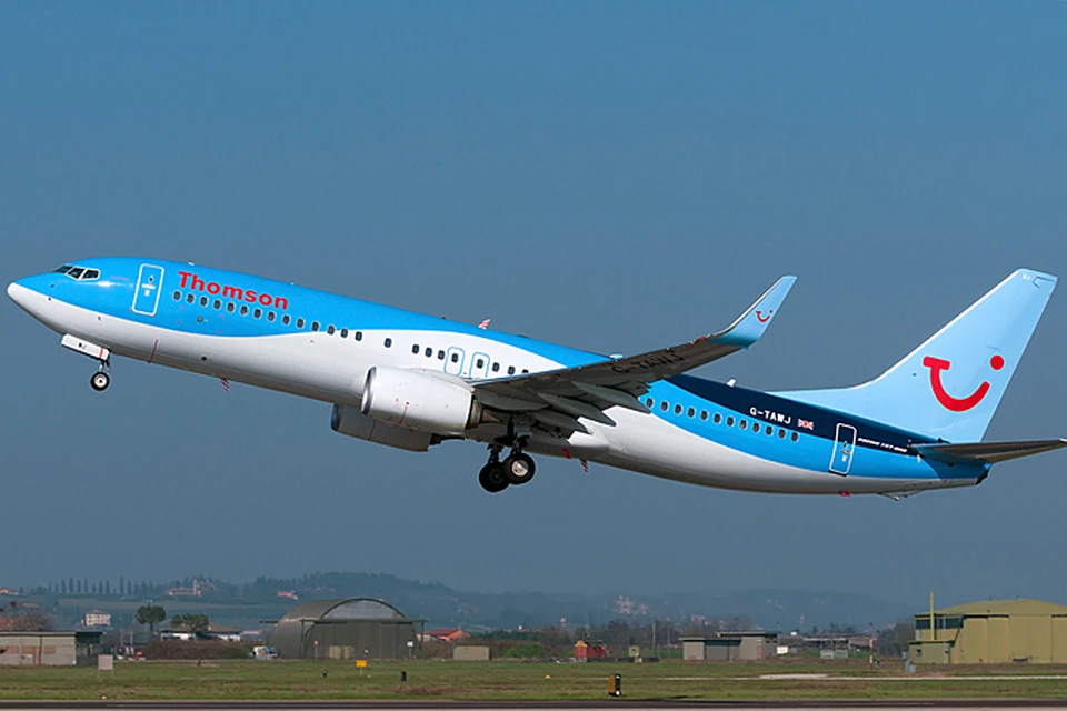Экипаж лайнера авиакомпании Thomson Airways в последний момент заметил, что на расстоянии 300 метров в их сторону летит ракета