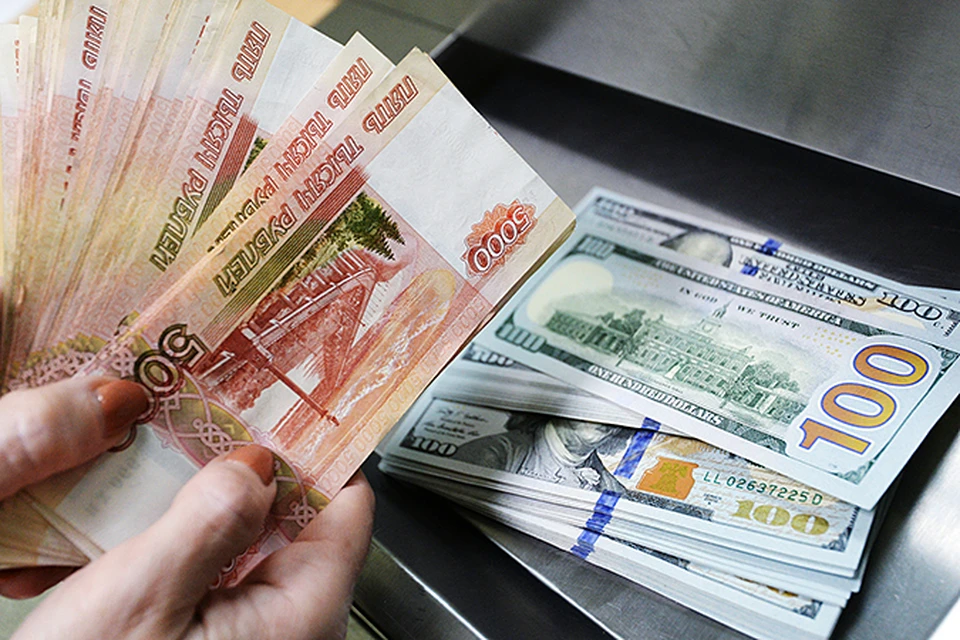 В Банке России не видят причин для резкого скачка рубля в конце текущего года