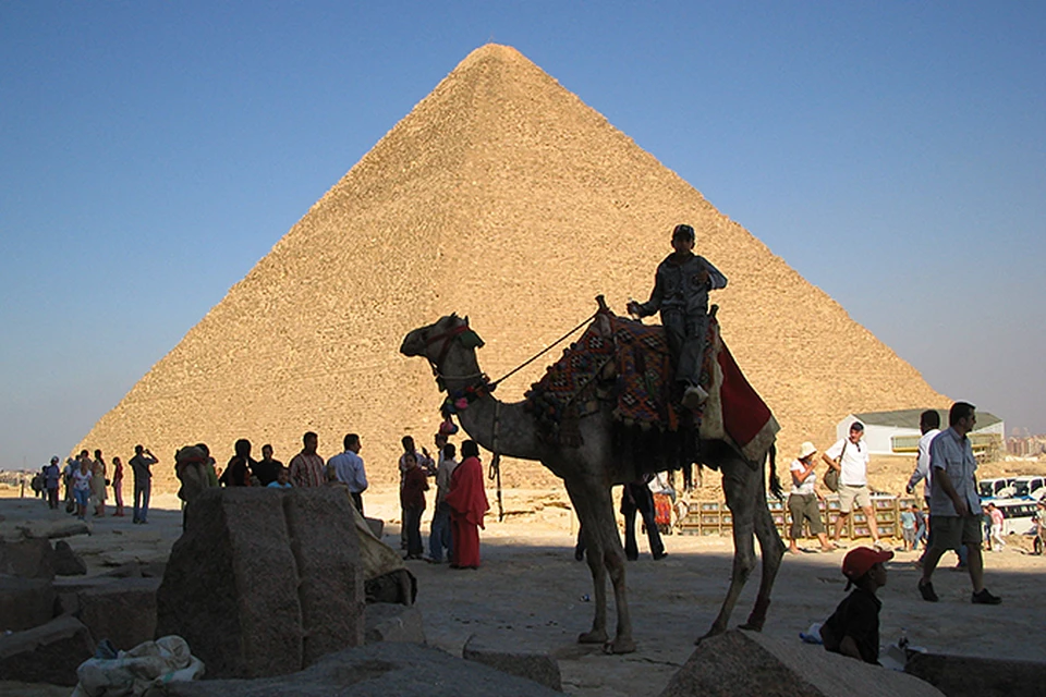 Российские туроператоры полностью прекратили продажу путевок в Египет