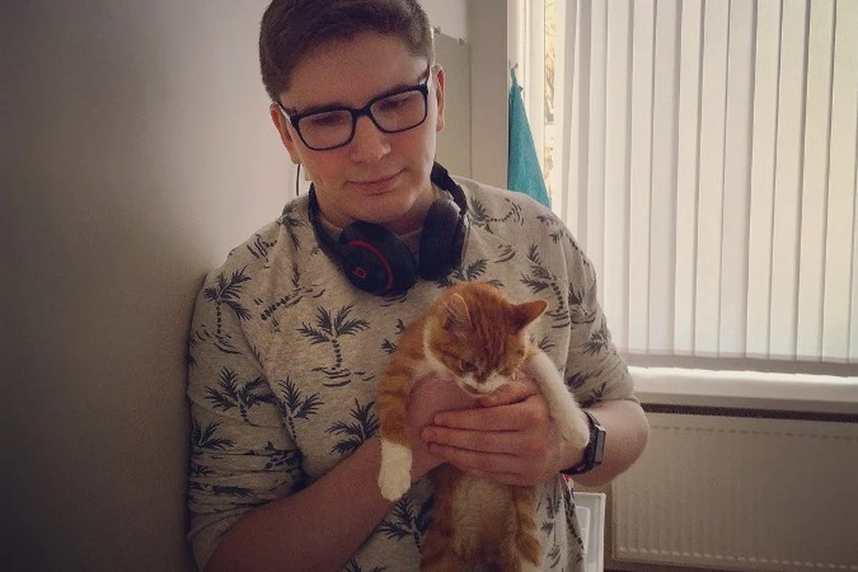 Московский блогер, спасший котенка из Бурятии, решил оставить его себе