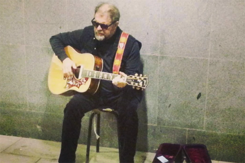 Борис Гребенщиков устроил концерт в переходе метро. Фото: Инстаграм chelovek_grusha
