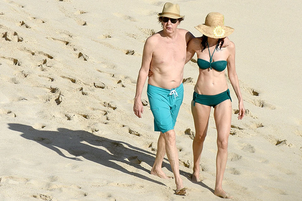 Пол Маккартни с женой отдыхают на пляжах Сен Барта