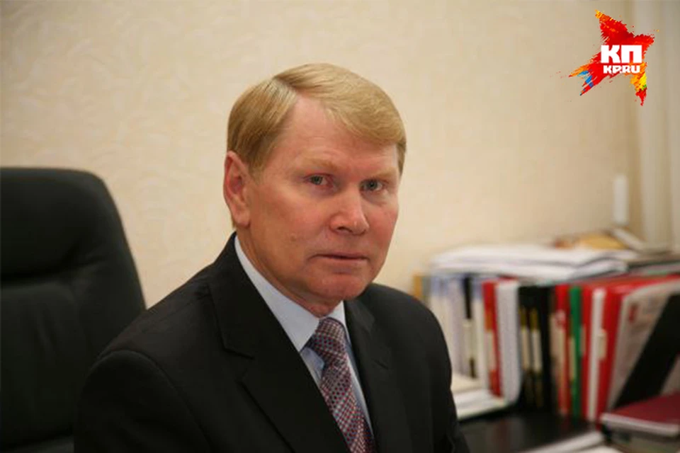 Депутату Госдумы от Удмуртии подарили книгу с цитатами Путина