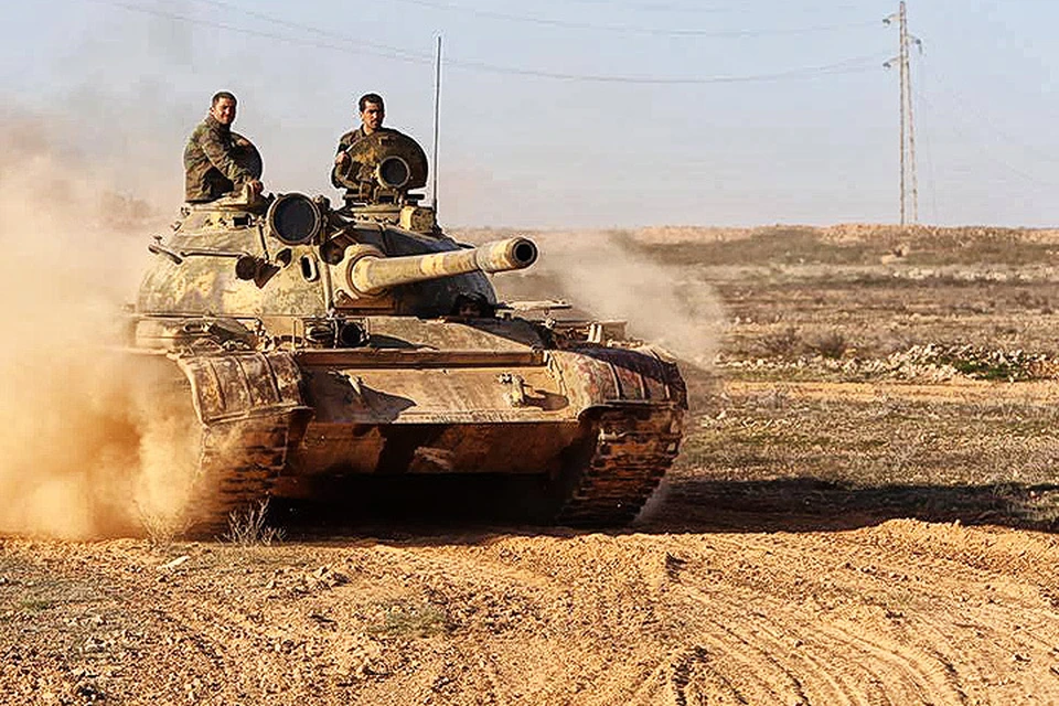 Правительственные войска Сирии начали наступать на позиции террористов ИГИЛ в провинции Ракка.