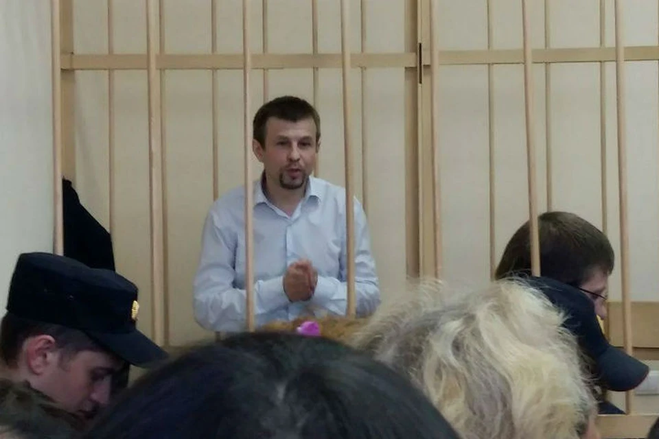 Евгений Урлашов в зале суда.