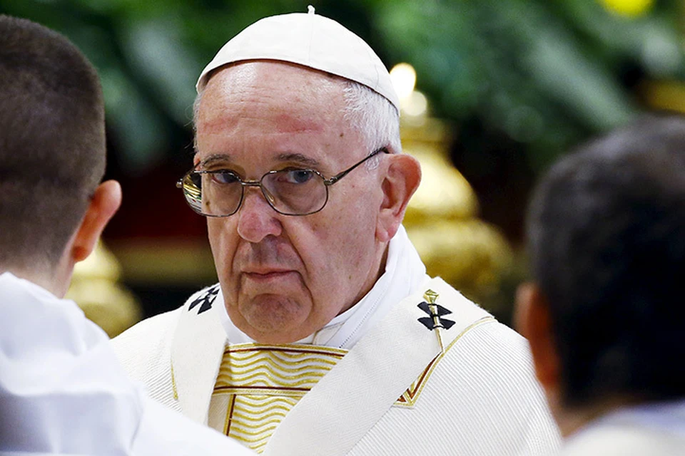 Папа римский просит не искать во встрече с кандидатом в президенты США Сандерсом никакой политики
