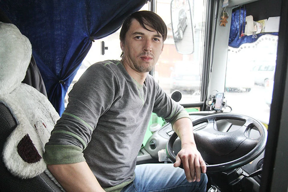 Водитель автобуса в Иркутске спас школьницу