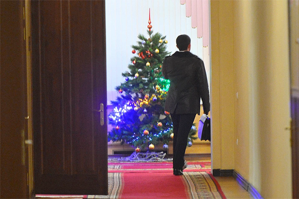 В Министерстве труда предложили сократить на один день новогодние каникулы в 2017 году.