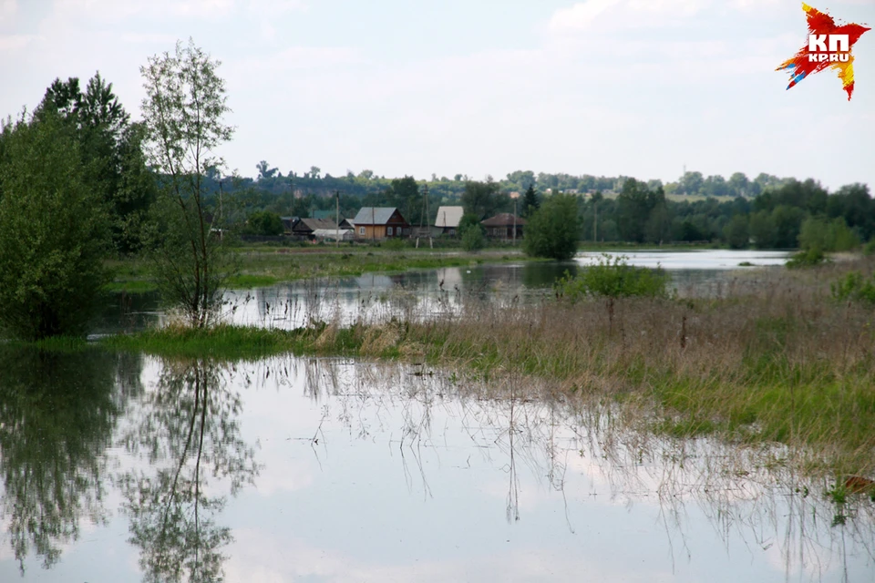 Вода в барнаульском Затоне размыла огороды и приусадебные участки