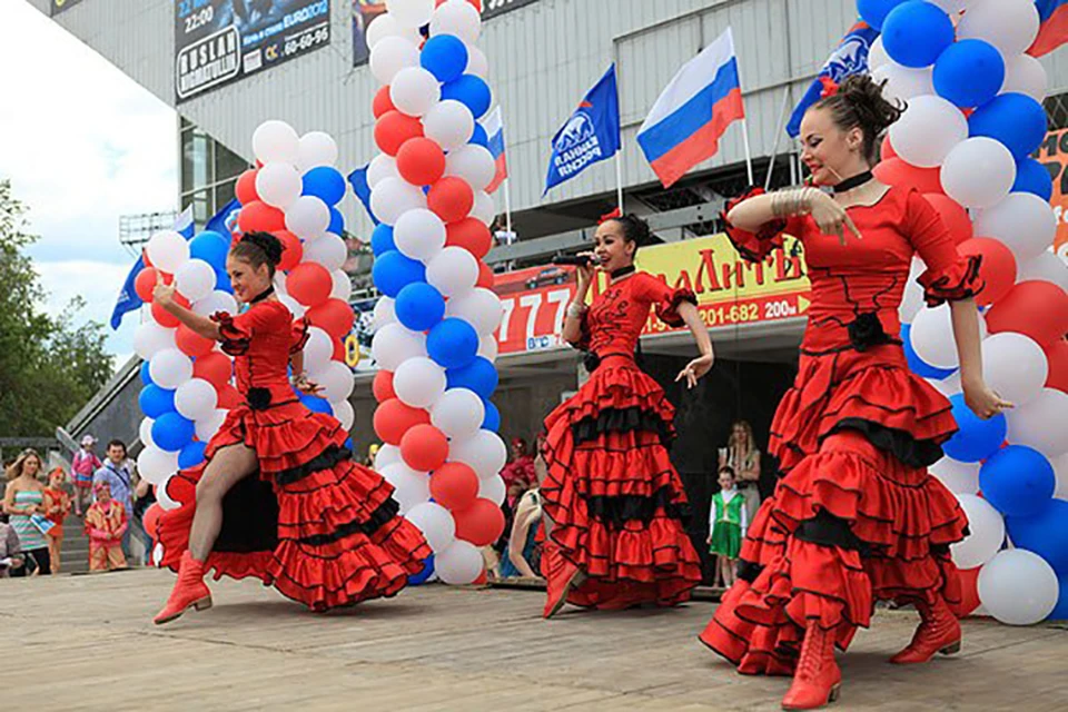 День России-2016 в Иркутске: не пропустите Фестиваль национальных культур и восьмую Байкальскую ярмарку