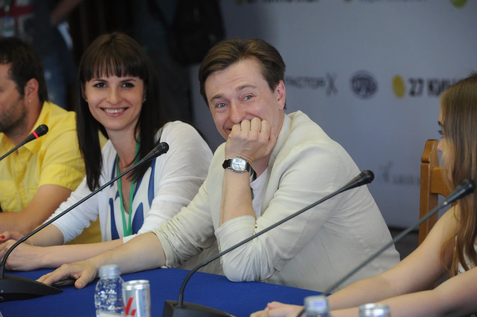 Сергей Безруков и Анна Матисон представили свой новый фильм.