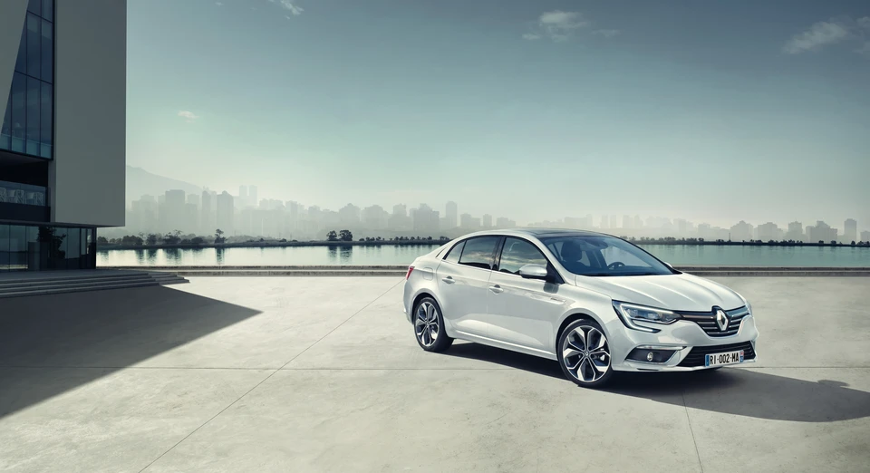 Автомобиль стал заметно краше. Ждем российской премьеры. Фото Renault