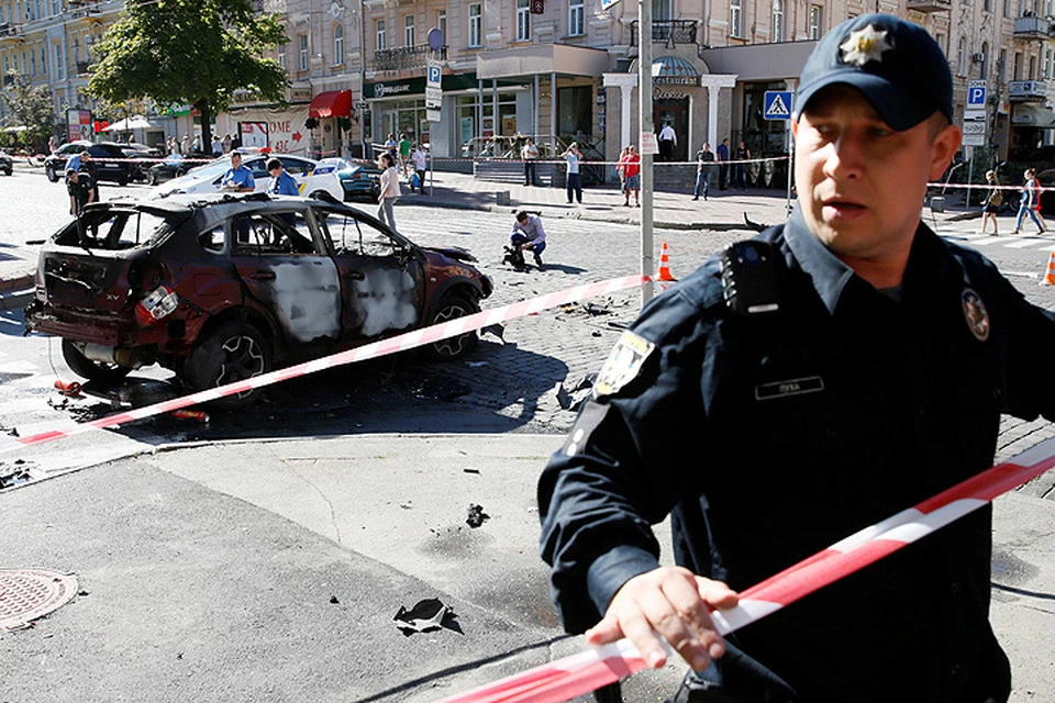 Машину Шеремета взорвали около места, где должен был стартовать марш боевиков «Азова»