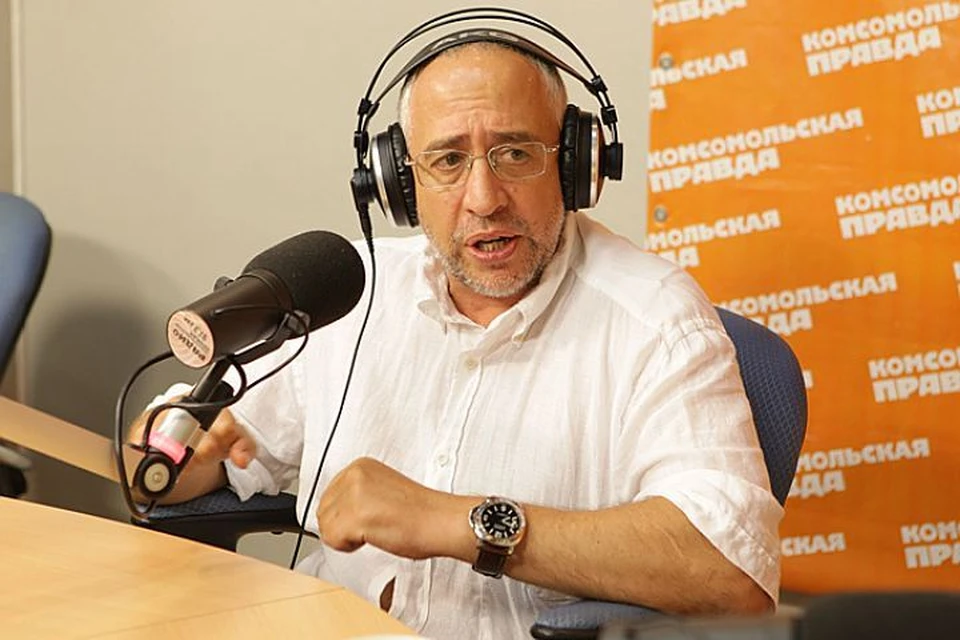 Николай Сванидзе в студии Радио «Комсомольская правда»