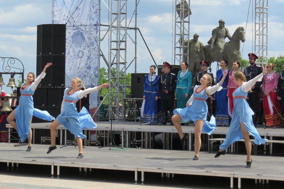 Дням ульяновская. День города Ульяновск. Праздник города Ульяновск. Городские праздники Ульяновск. 9 Июня день города.