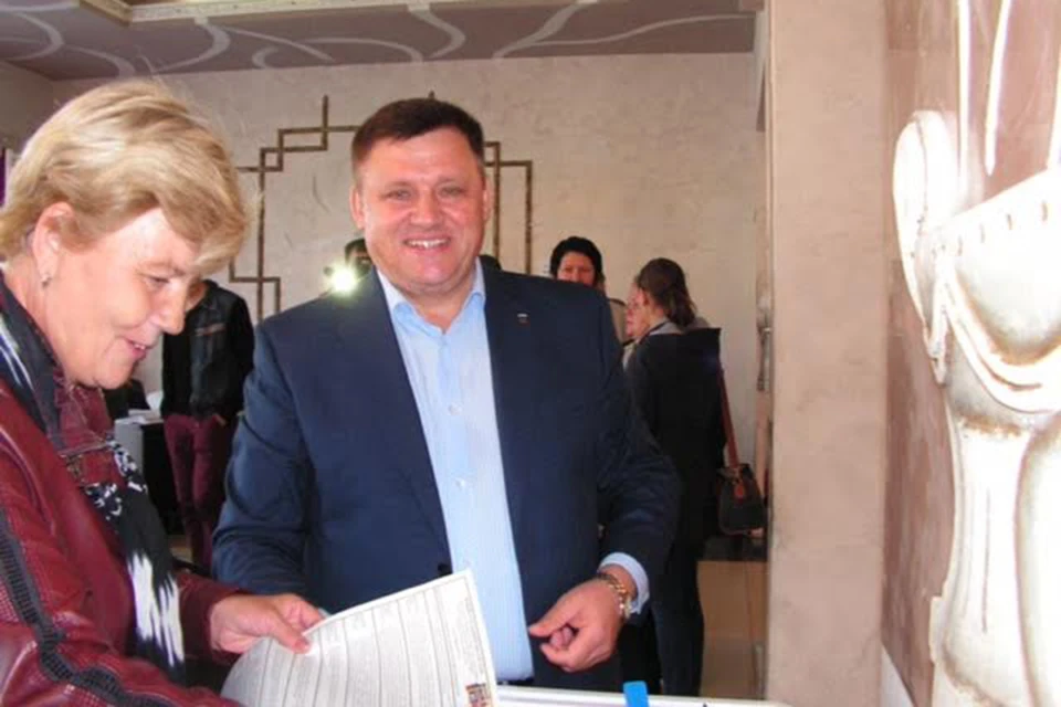 На участке 1116 голосовал и глава Ишима Федор Шишкин.