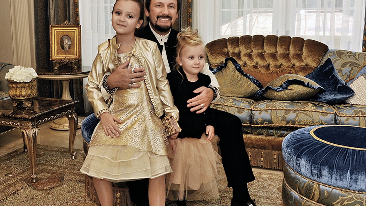Стас михайлов с семьей фото