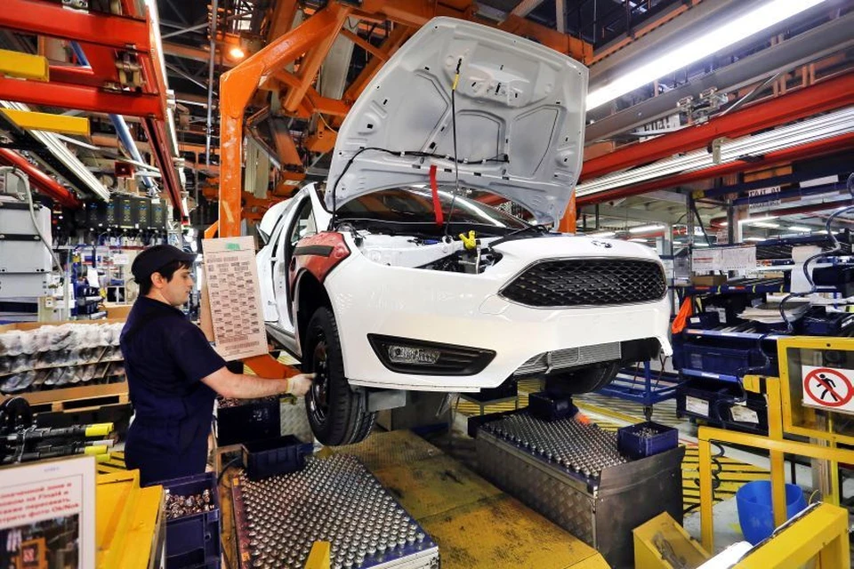 Сейчас на заводе Ford во Всеволожске выпускаются две модели - Focus и Mondeo. Фото: Петр КОВАЛЕВ/ТАСС