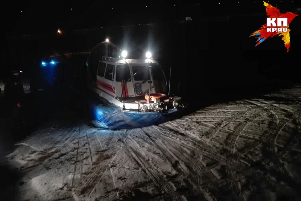 Рыбаков искали при помощи судна на воздушной подушке.