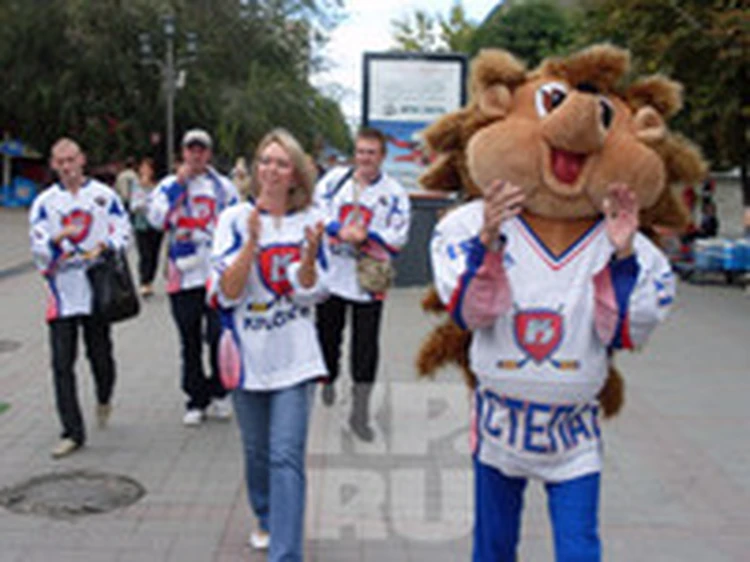 В Саратове поклонники хоккея организуют красочное шоу