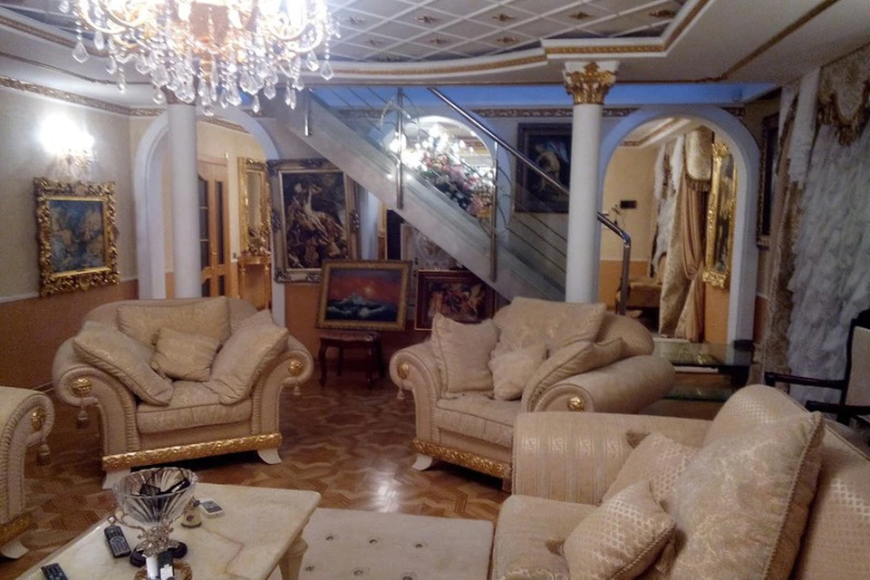 Гостиная семьи Осадчего. Фото: kerch-invest.ru