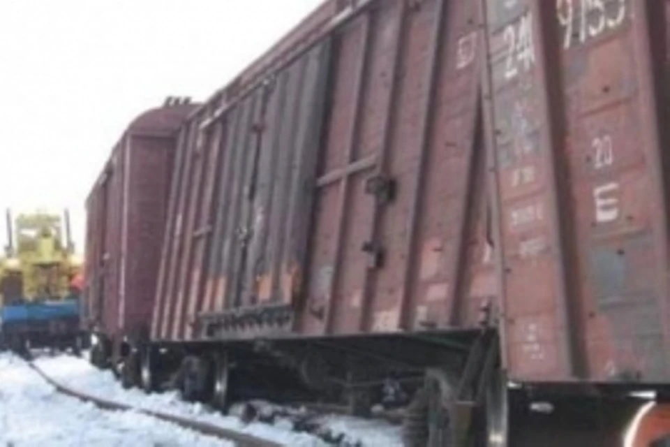 Из-за схода 15 вагонов с углем движение по ВСЖД в Иркутской области приостановлено