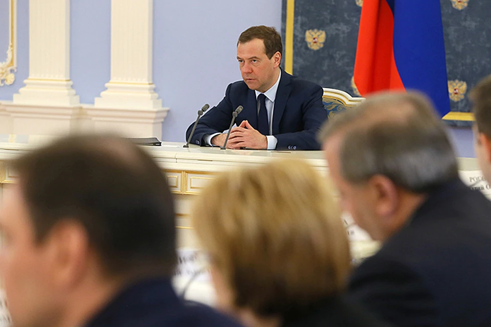 По словам Медведева, на отечественный софт должны быть переведены не только все министерства и ведомства, но и госкомпании. Фото: Екатерина Штукина/ТАСС