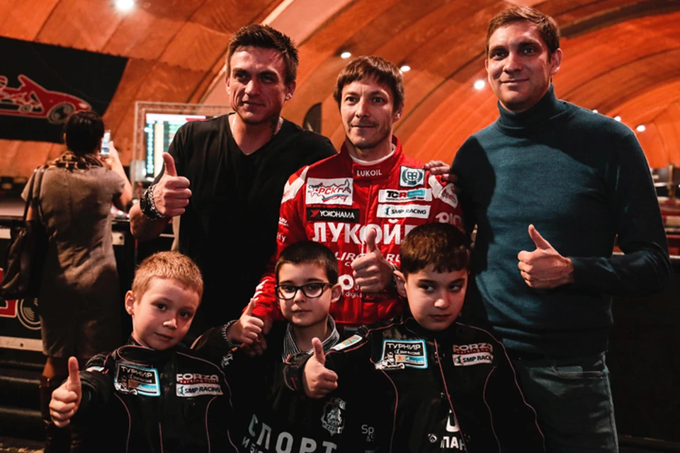Артем Михалков, Влад Топалов и знаменитые автогонщики провели для детей мастер-класс по управлению автомобилем
