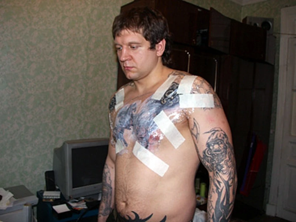 Что означают татуировки Александра Емельяненко (