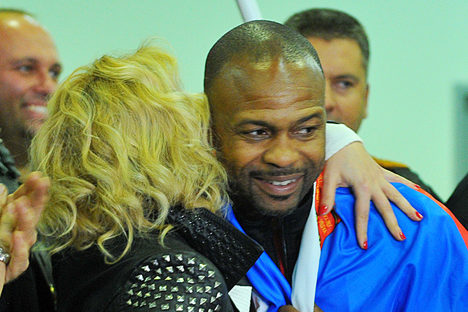 Рой Джонс прилетел в Москву за паспортом год назад