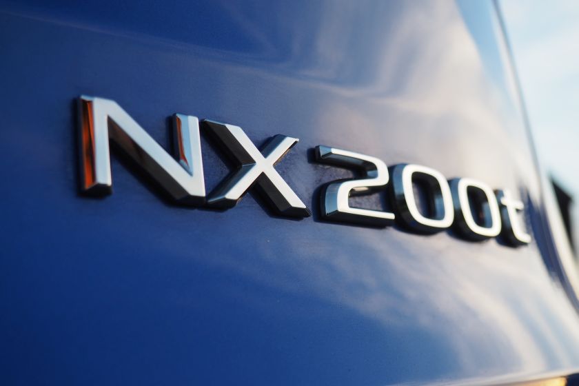 Если не принимать в расчет цену, турбомотор окажется лучшим выбором для Lexus NX