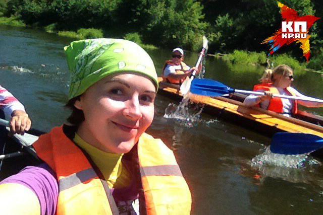 Все туристы в спасательных жилетах, так что можно и не уметь плавать.