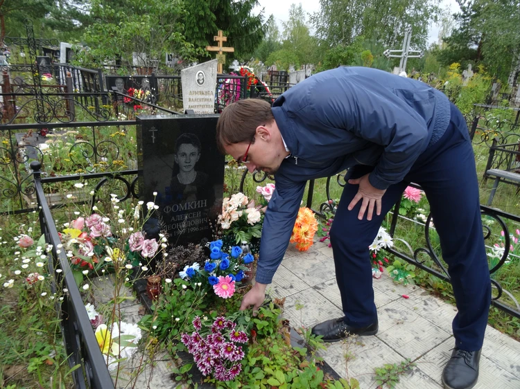 Как на владимирском кладбище искали могилу Коли Герасимова - KP.RU