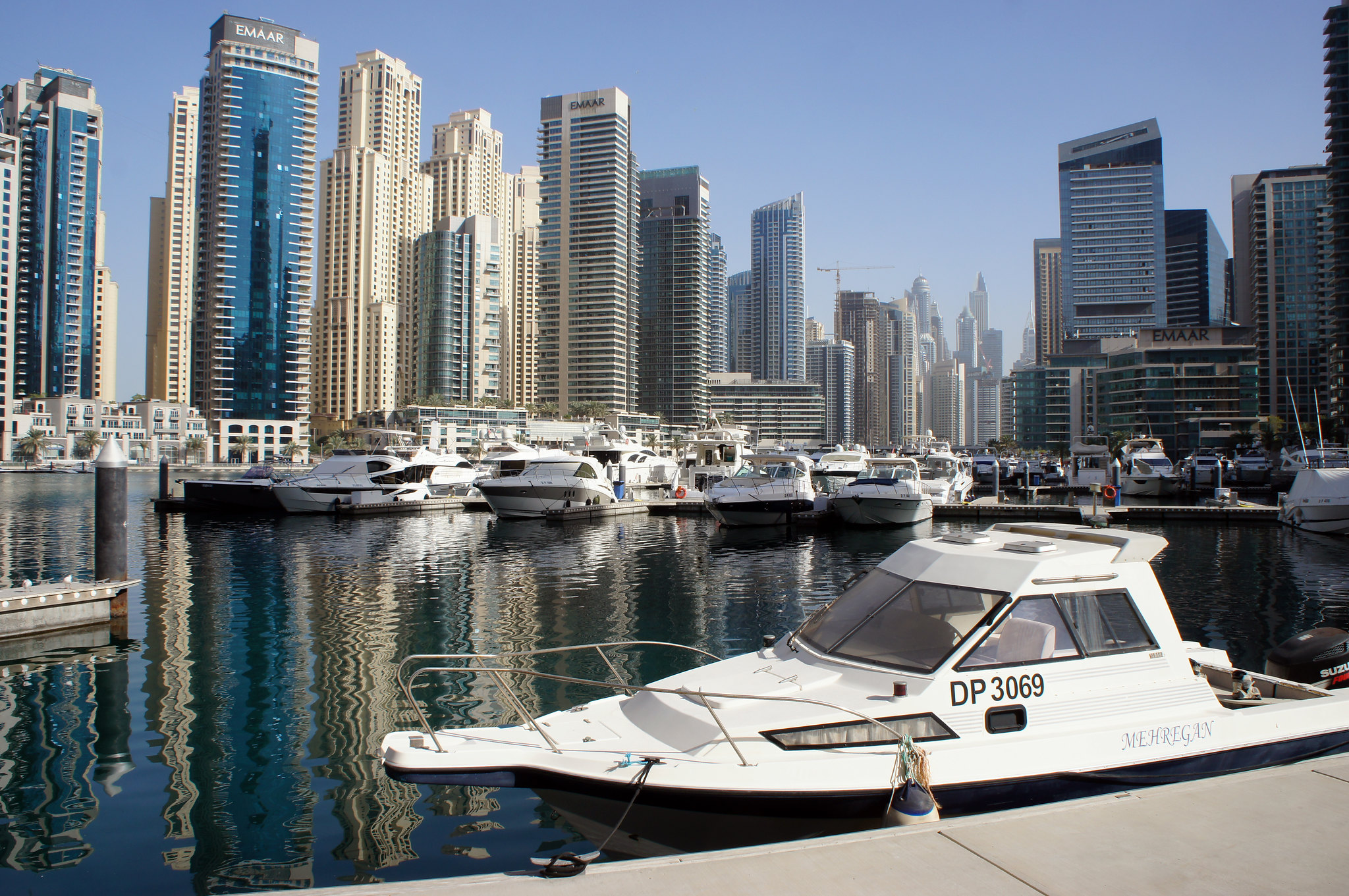 Дубай-Марина — небоскребы и яхты
