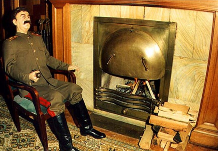 На даче Сталина в Сочи - восковая фигура Иосифа Виссарионовича