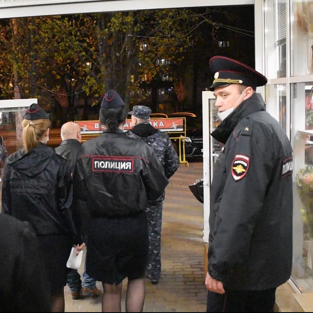 С начала года в ночное время на улицах Ростова зафиксировали 26 нарушений, когда подростки до 16 лет находятся после 22.00 не дома.