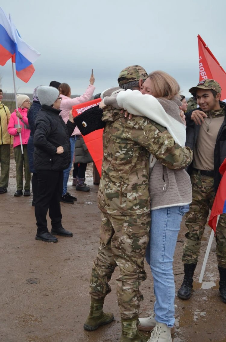 Полгода не были дома: в Оренбуржье из зоны СВО вернулись бойцы казачьего  батальона «Форштадт» - KP.RU