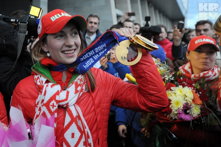 Дарья Домрачева стала в Сочи трехкратной чемпионкой Олимпиады.