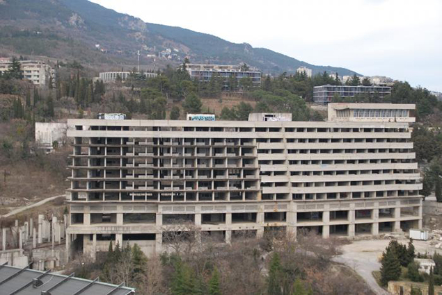 Планировалось, что это здание станет первой в СССР «пятизвездочной» гостиницей. Фото: wikipedia